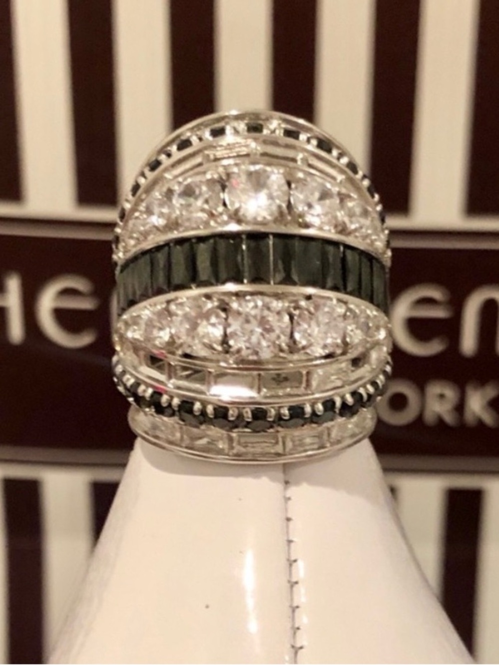 *** AS IS *** BENDEL JUMBO BLING BLING RING
